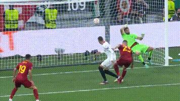 欧联杯罗马点球是误判吗,欧联杯2比3为什么还要点球