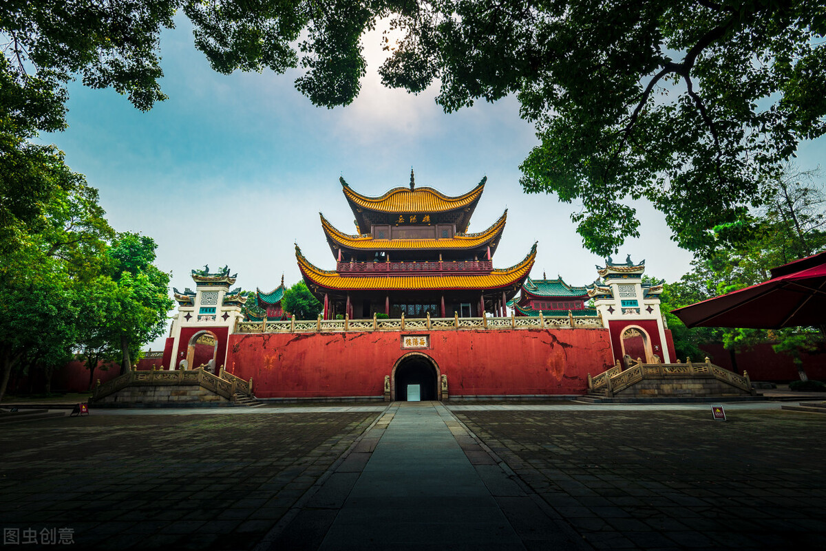 上海至重庆游轮哪个最好,重庆到上海十五天游轮价格表