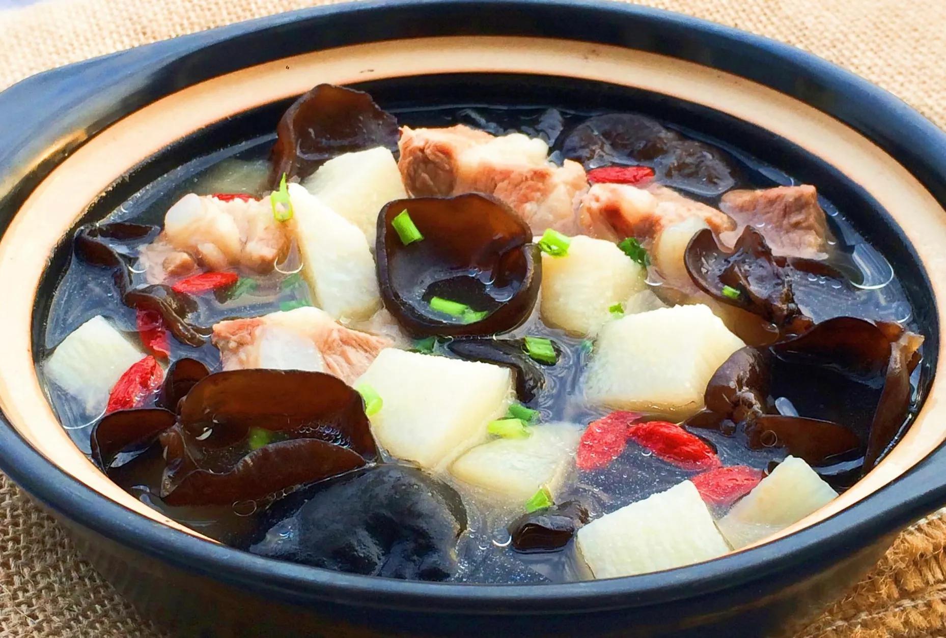 孩子脾胃不好家长给孩子安排这6道开胃健脾汤，做法简单营养美味