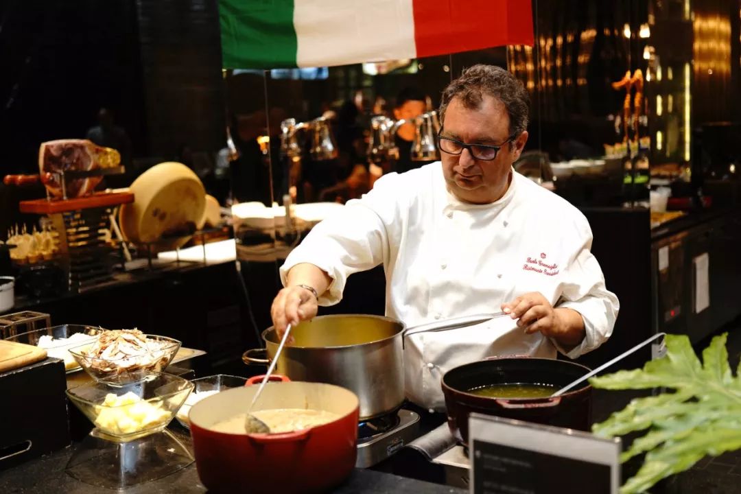 什么是米其林的标准,米其林为什么有轮胎还有餐厅