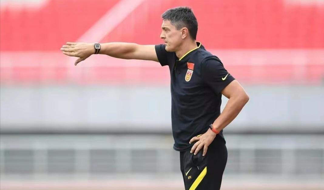 国足巅峰时刻杨晨,鼠目寸光不战而胜