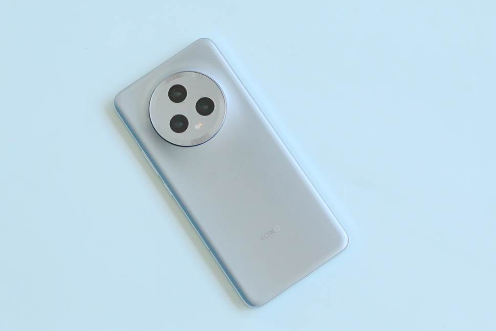 荣耀magic5使用一年的感受,荣耀magic5性能稳定吗