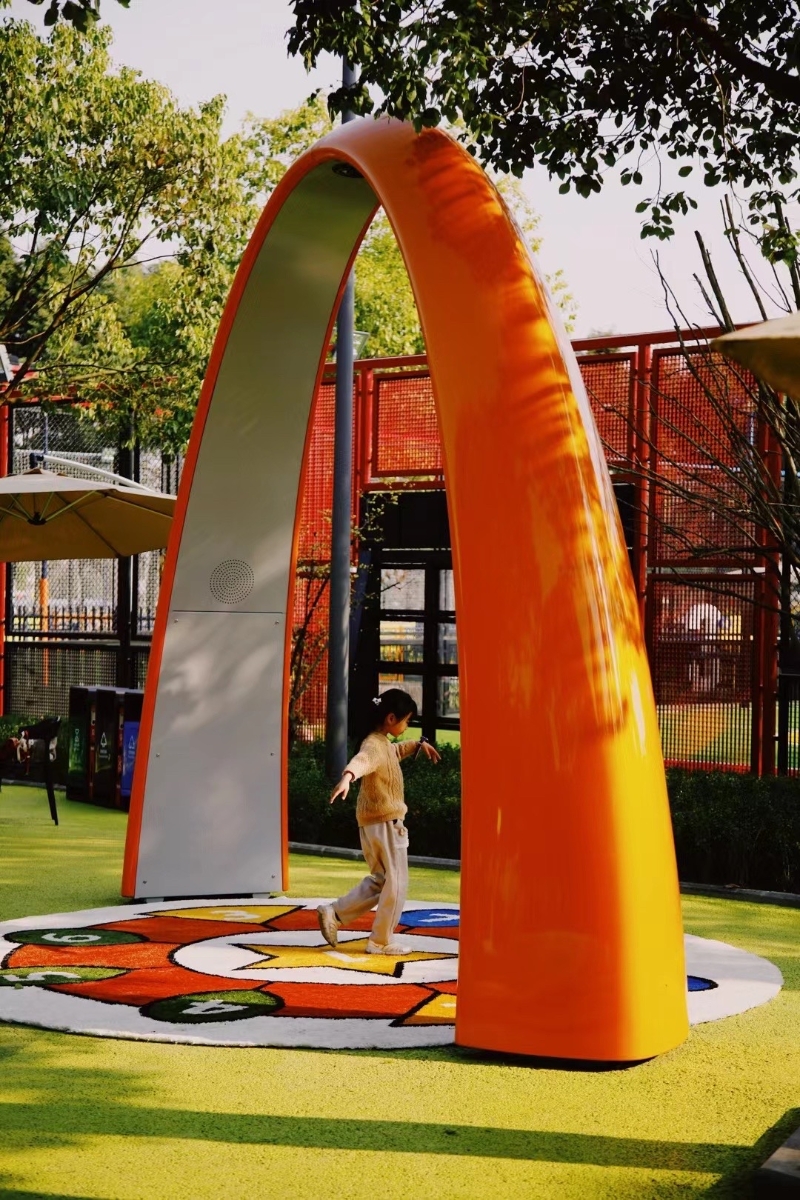 克鲁伊夫体育公园,克鲁伊夫体育场开放