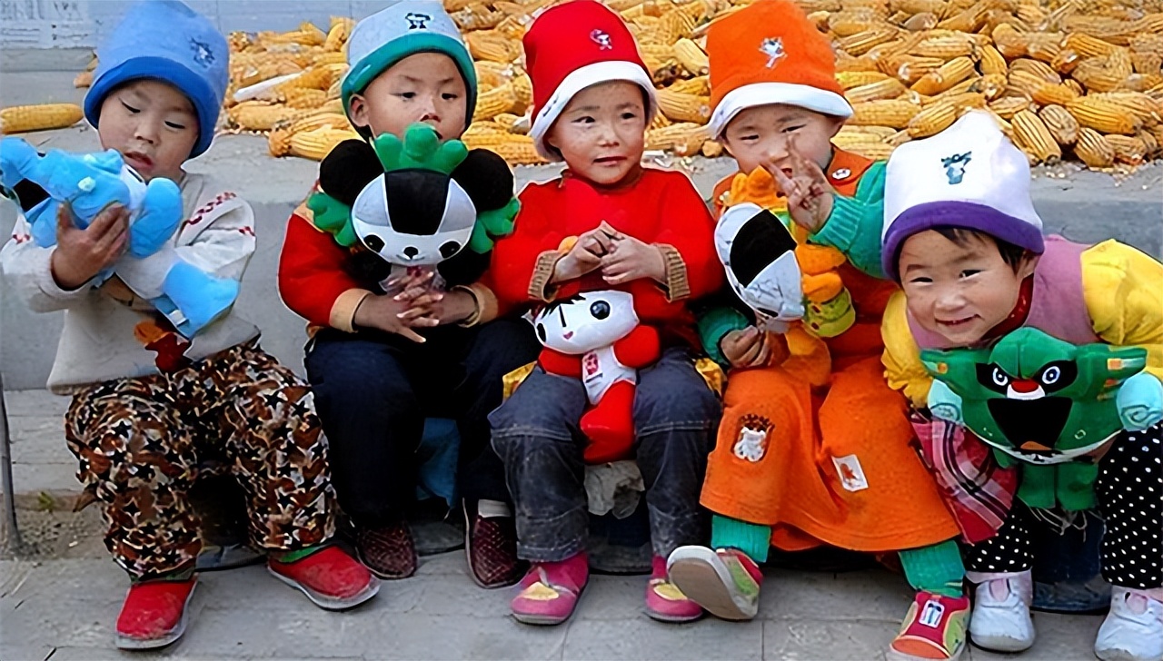 五胞胎妈妈20年前生下五胞胎,五胞胎的妈妈为什么后悔了