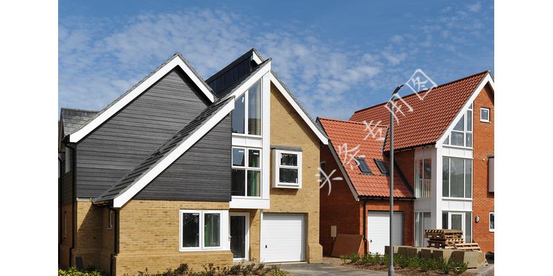 离婚夫妻财产要平分吗,离婚女方挣的钱还分给男方吗