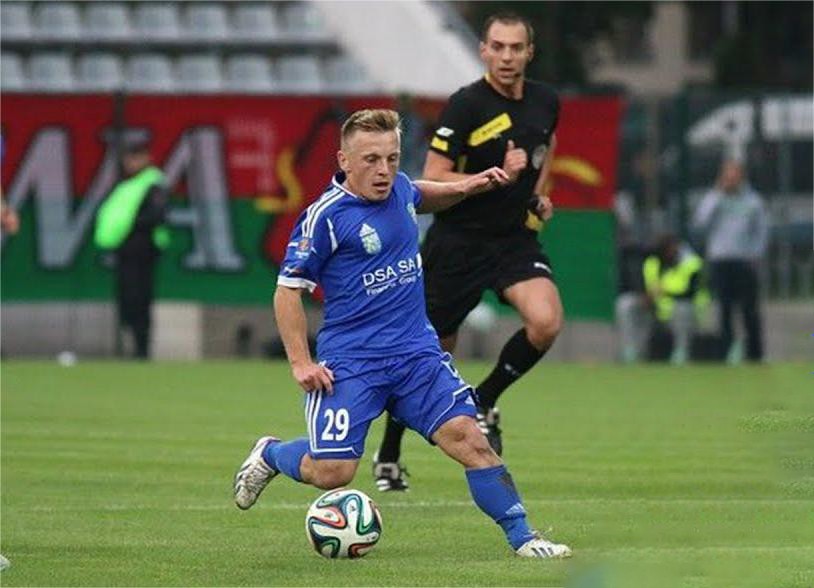 波兰足球现役最矮球员,全球最矮的篮球选手1米35竟能扣篮