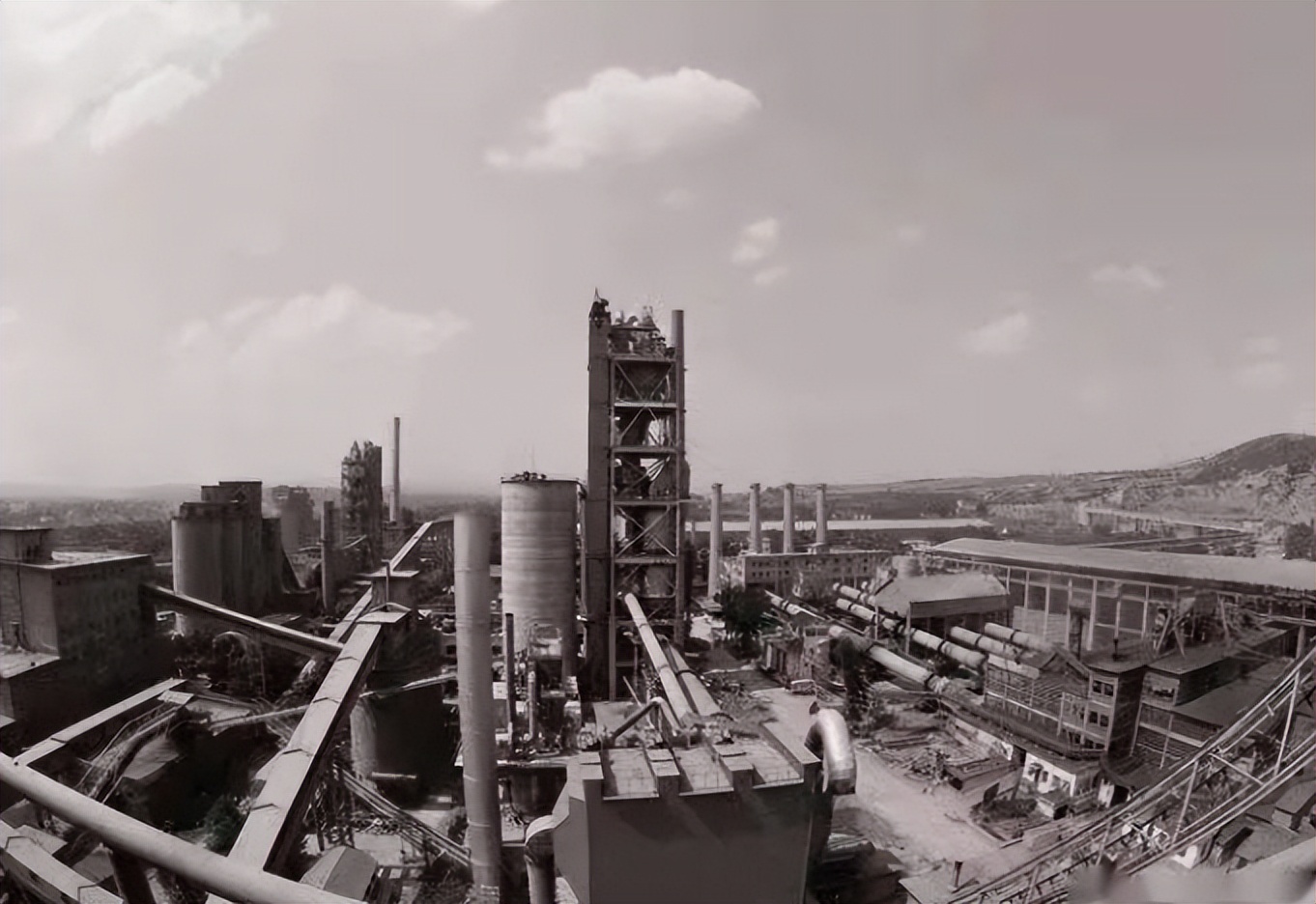 国内工厂是怎么压榨工人的,八小时工作制度算压榨吗