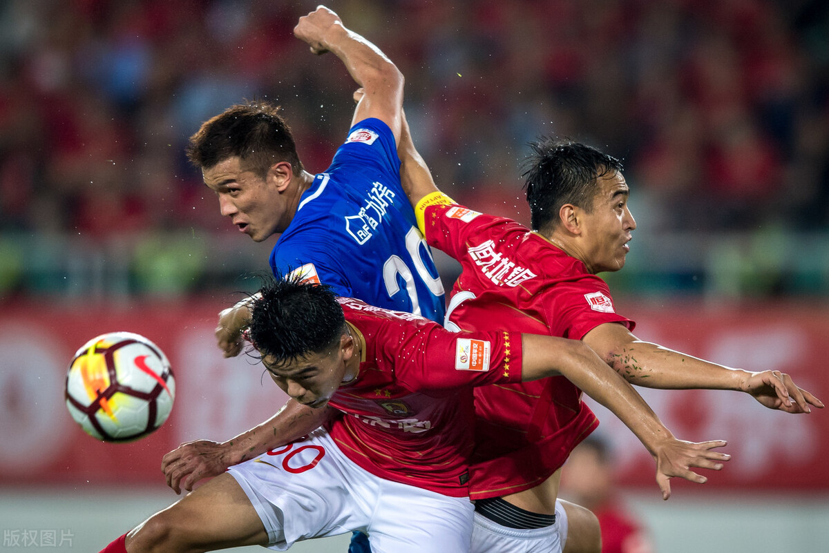 困境中广州队克服困难,广州足球俱乐部困境