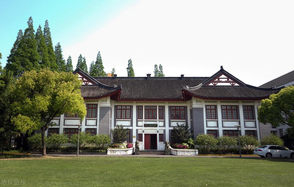 上海有哪些高校专业比较好,上海大学有哪些排名靠前的专业