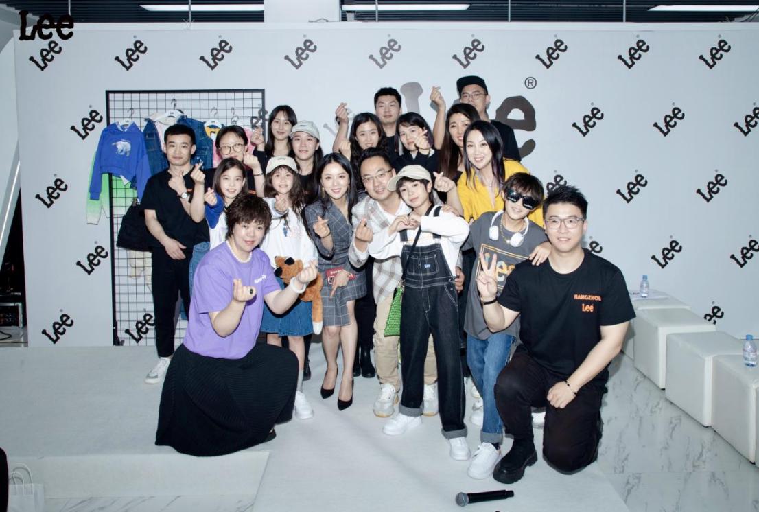 中国童装产业步入品牌化,中国童装行业