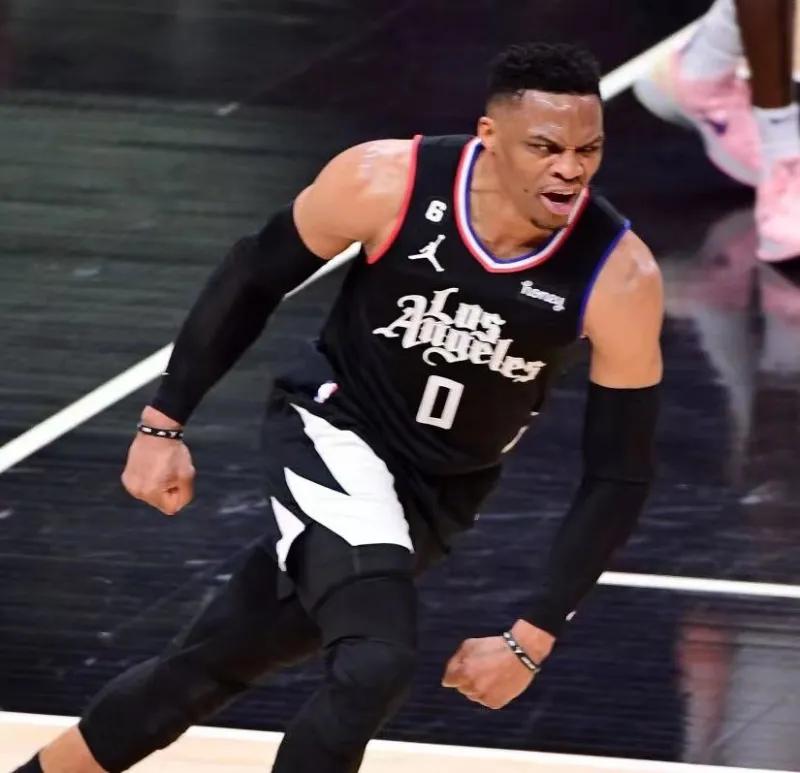 你见过巅峰时刻的威少吗,威少当年和现在的样子