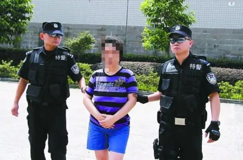 黄山江湖偷天记：超级叠马仔卷钱百亿，一夜跑路人间蒸发