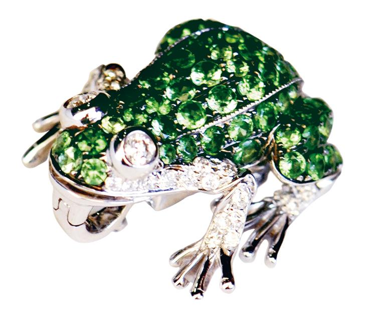 鐧惧勾绌胯秺,鐧惧勾鍙よ懀鐝犲疂