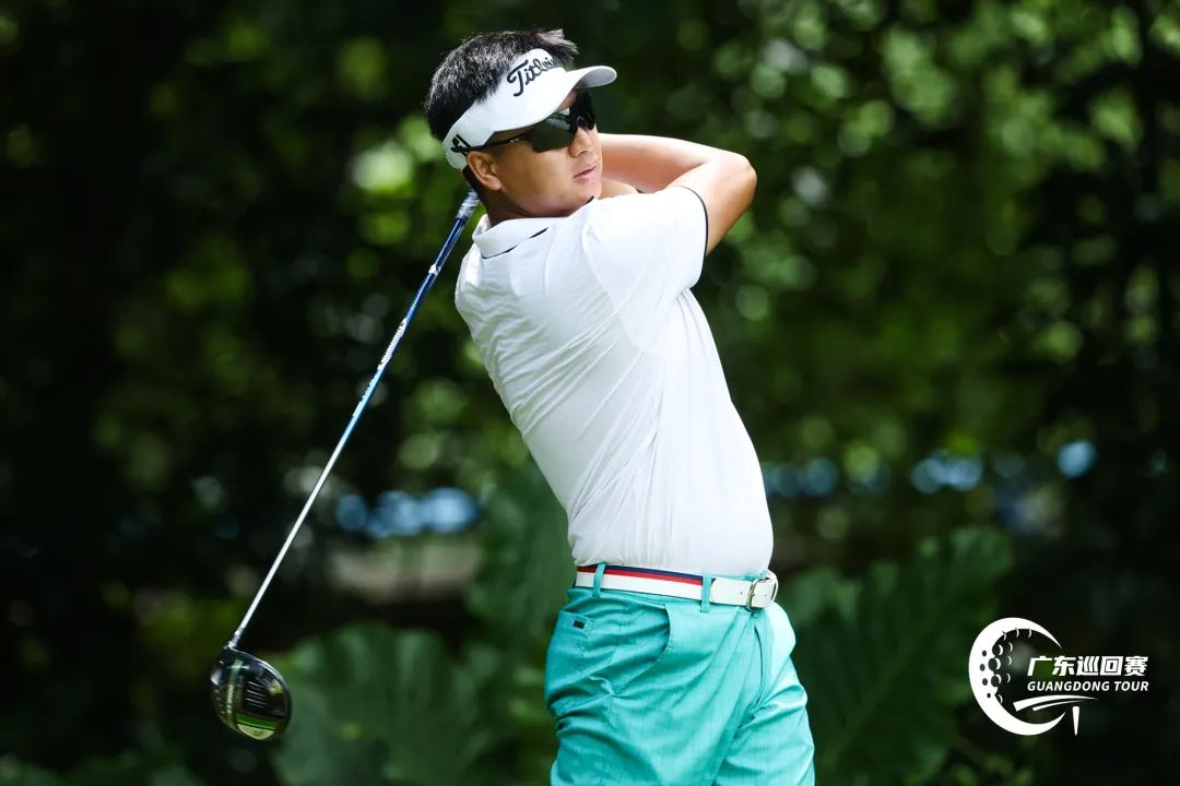 广东巡回赛-京能新能源东莞公开赛新加坡林建文加洞赛夺冠