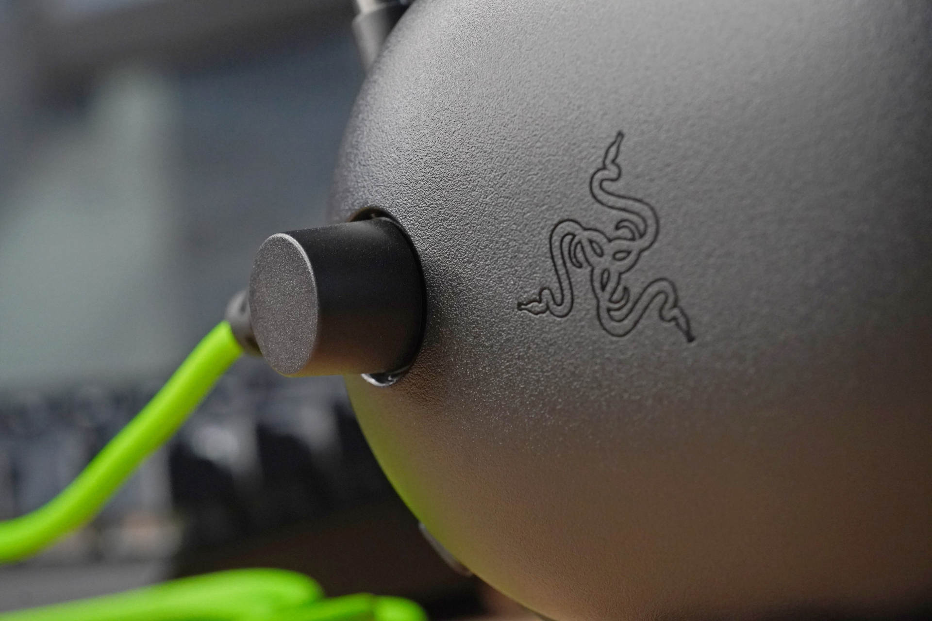 雷蛇旋风黑鲨v2x使用说明,雷蛇旋风黑鲨v2x游戏实测