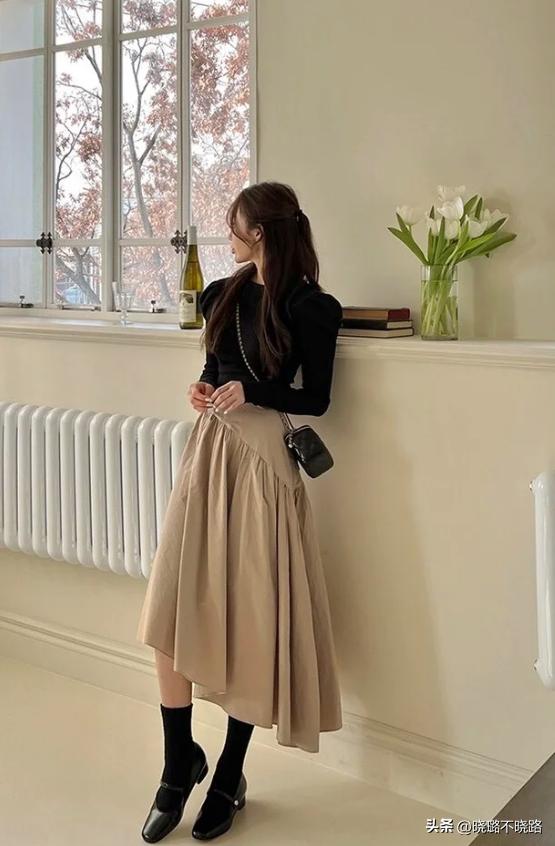 适合矮个子穿的裙子显白,五五分的小个子穿什么裙好看