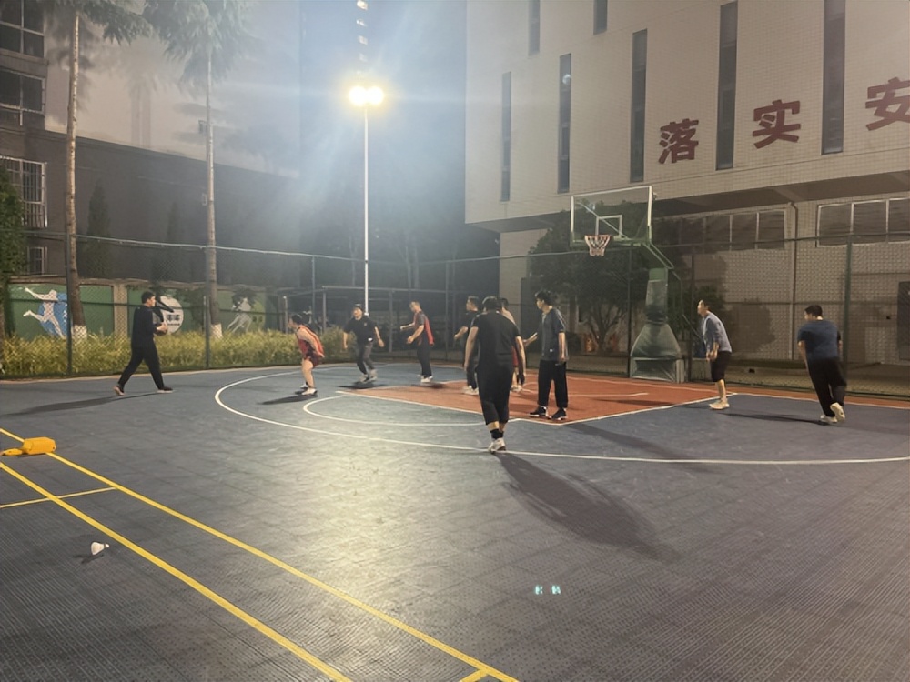 商洛联通公司：以文体促文化以“五心”促凝聚