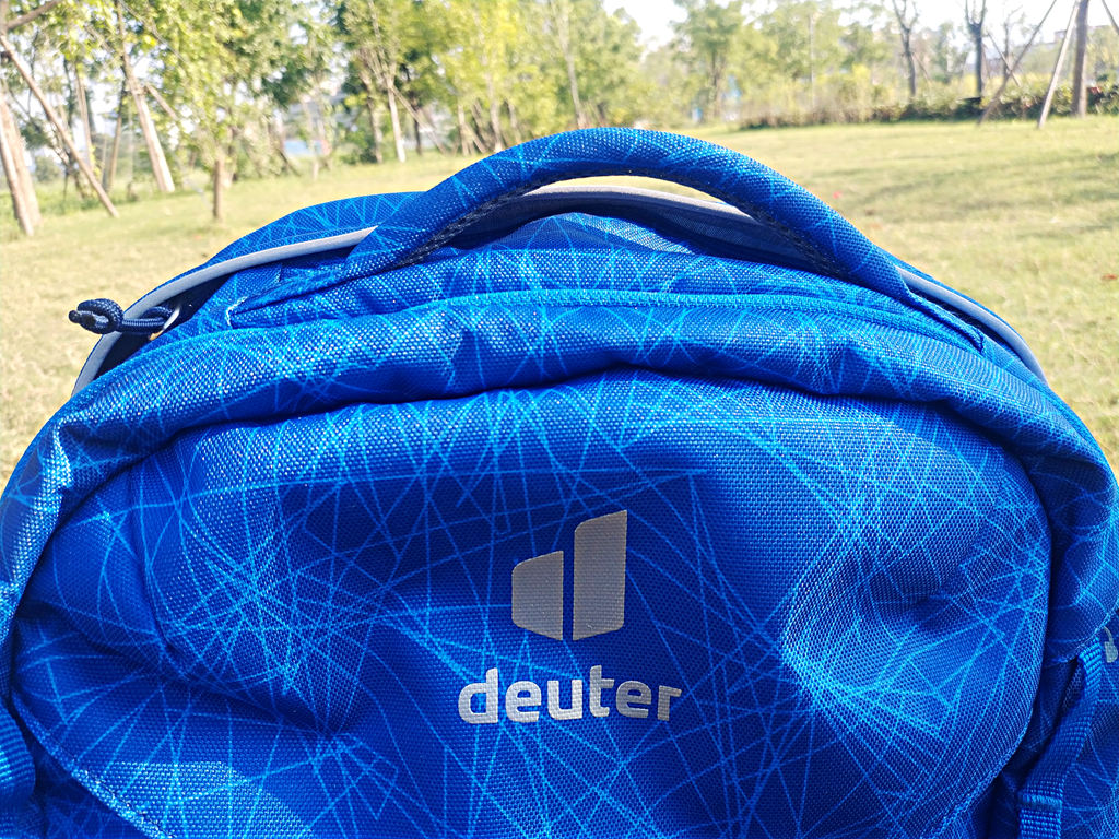 保护脊柱，健康成长：多特（Deuter）Ypsilon优习护脊中学生书包