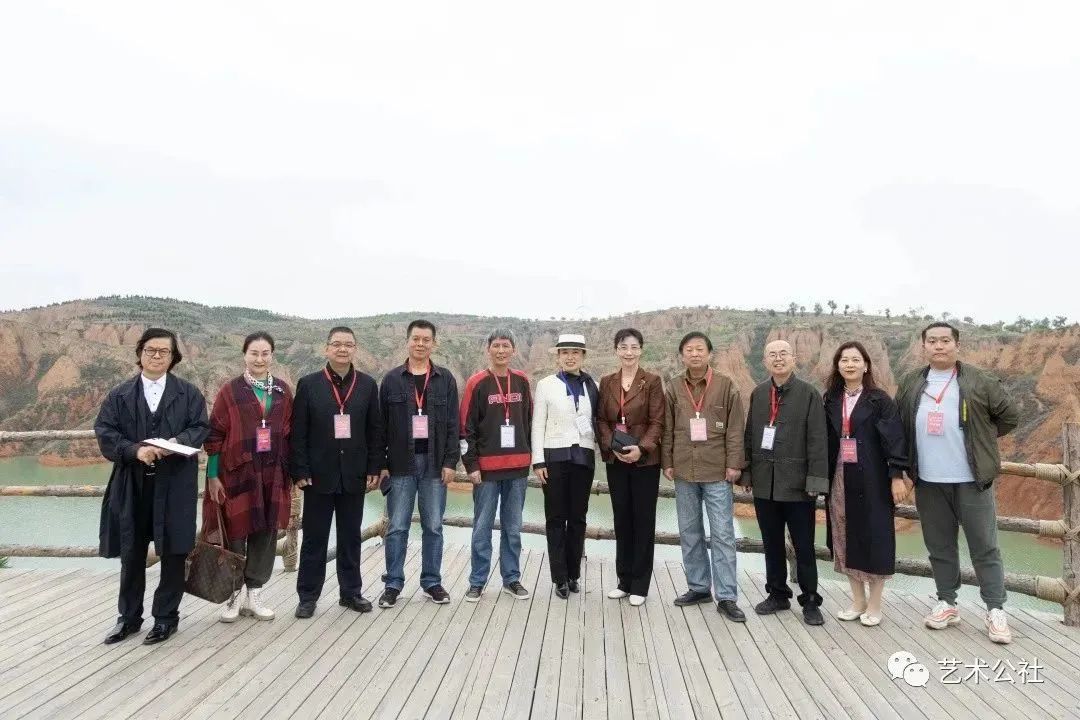 “与时代同行—中国书画名家走进榆阳学术邀请展”在陕西榆林开幕