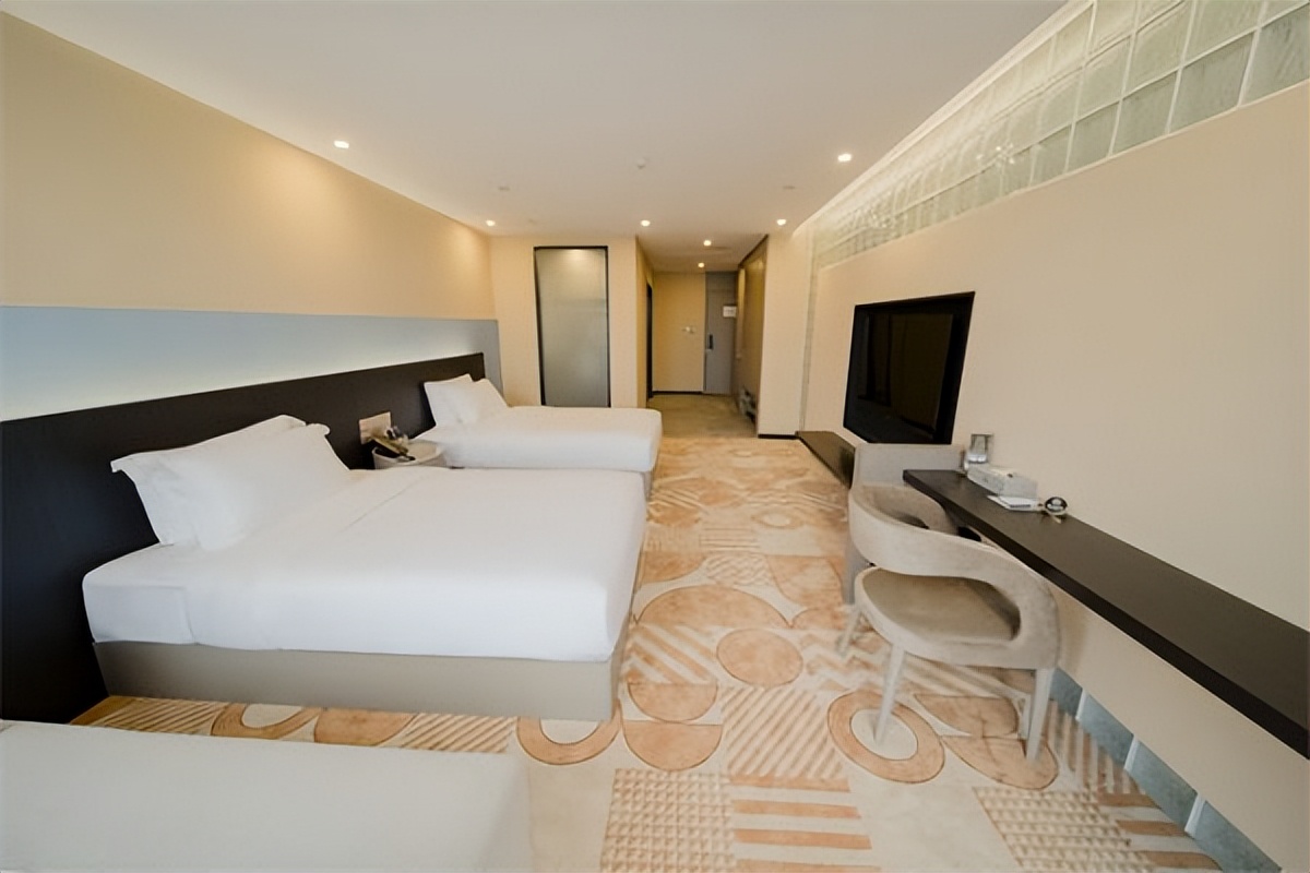 鹏客假日酒店价格,珠海星住酒店