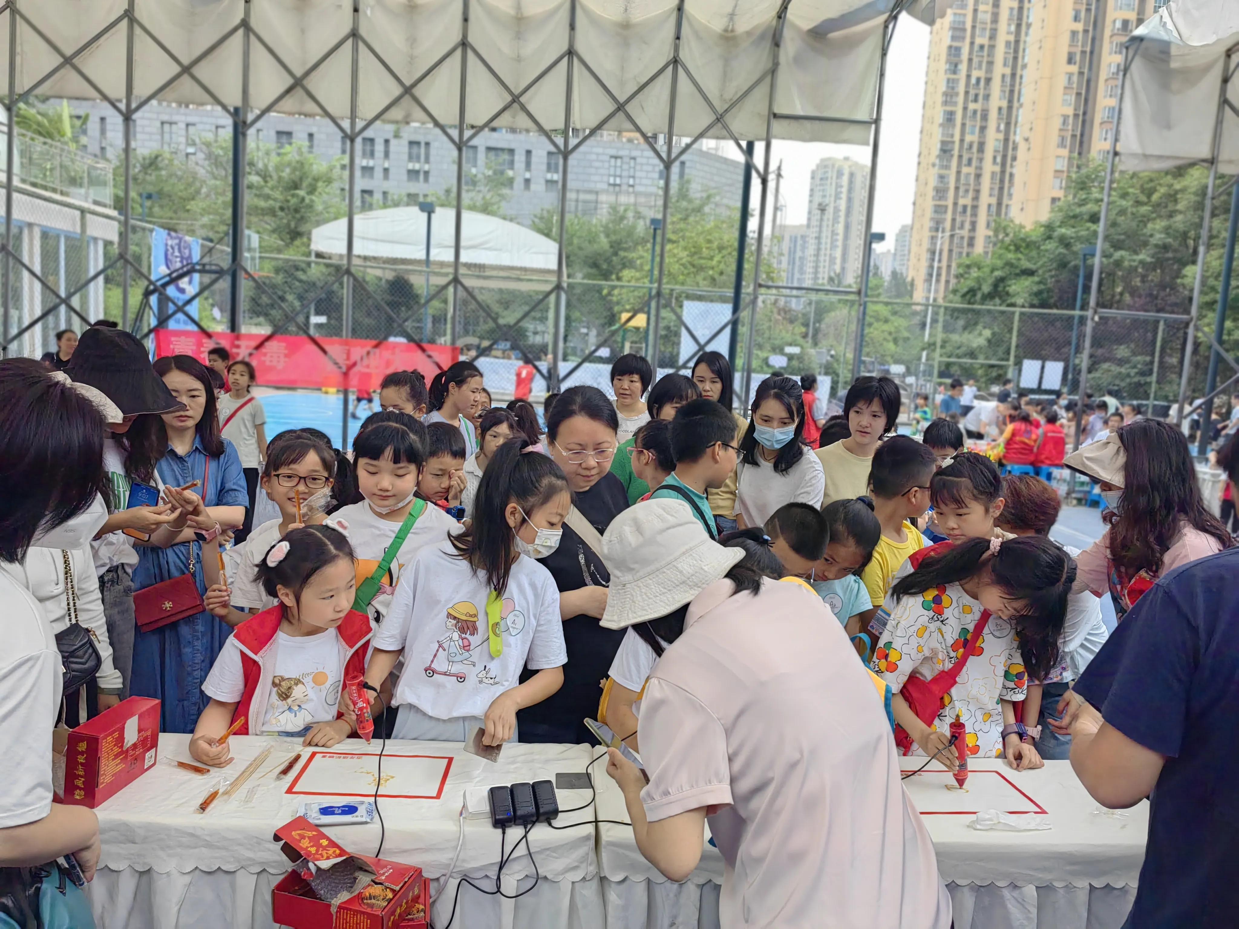 民族团结六一活动,六一社区亲子趣味运动会