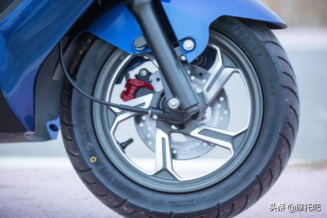 济南铃木ue125与旭鹰125,铃木ue125驾驶感受