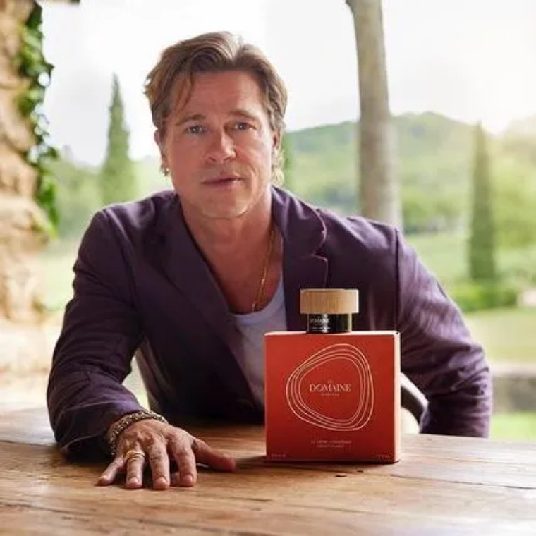 明星带货的美妆是不是真的,明星卖化妆品是真的吗