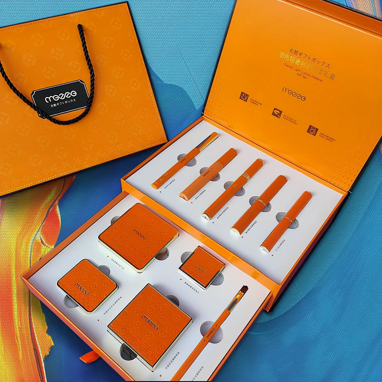 圣诞节给女朋友送什么好一点,圣诞节送什么给女朋友比较合适