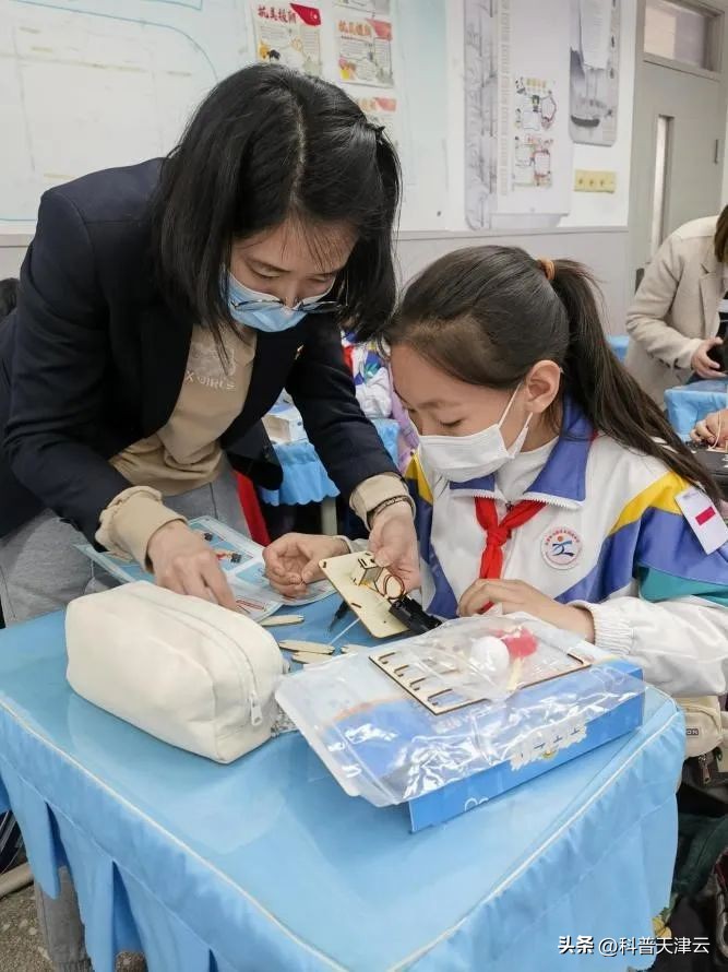 科技馆开展科普,流动科普馆助力双减科普行