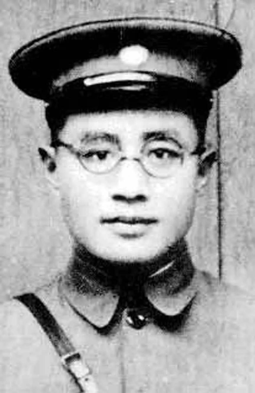 仗剑拯民,仗剑拯民于水火