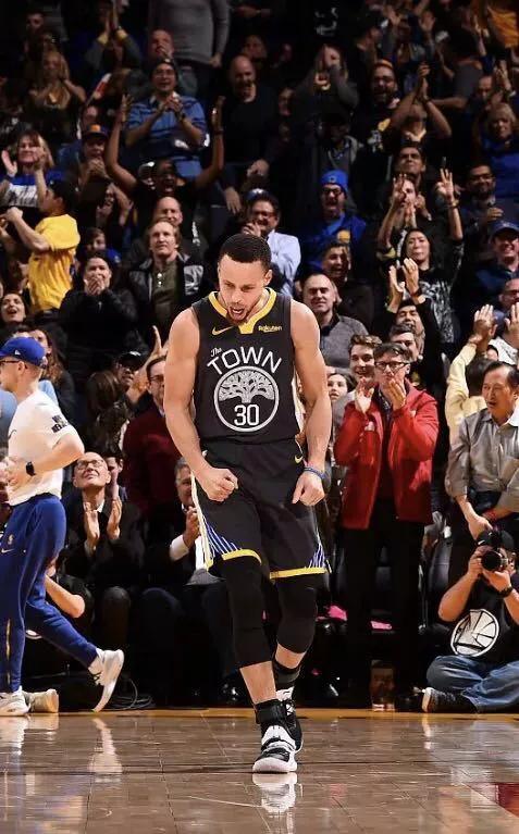 新王登基，三分王者史蒂芬.库里