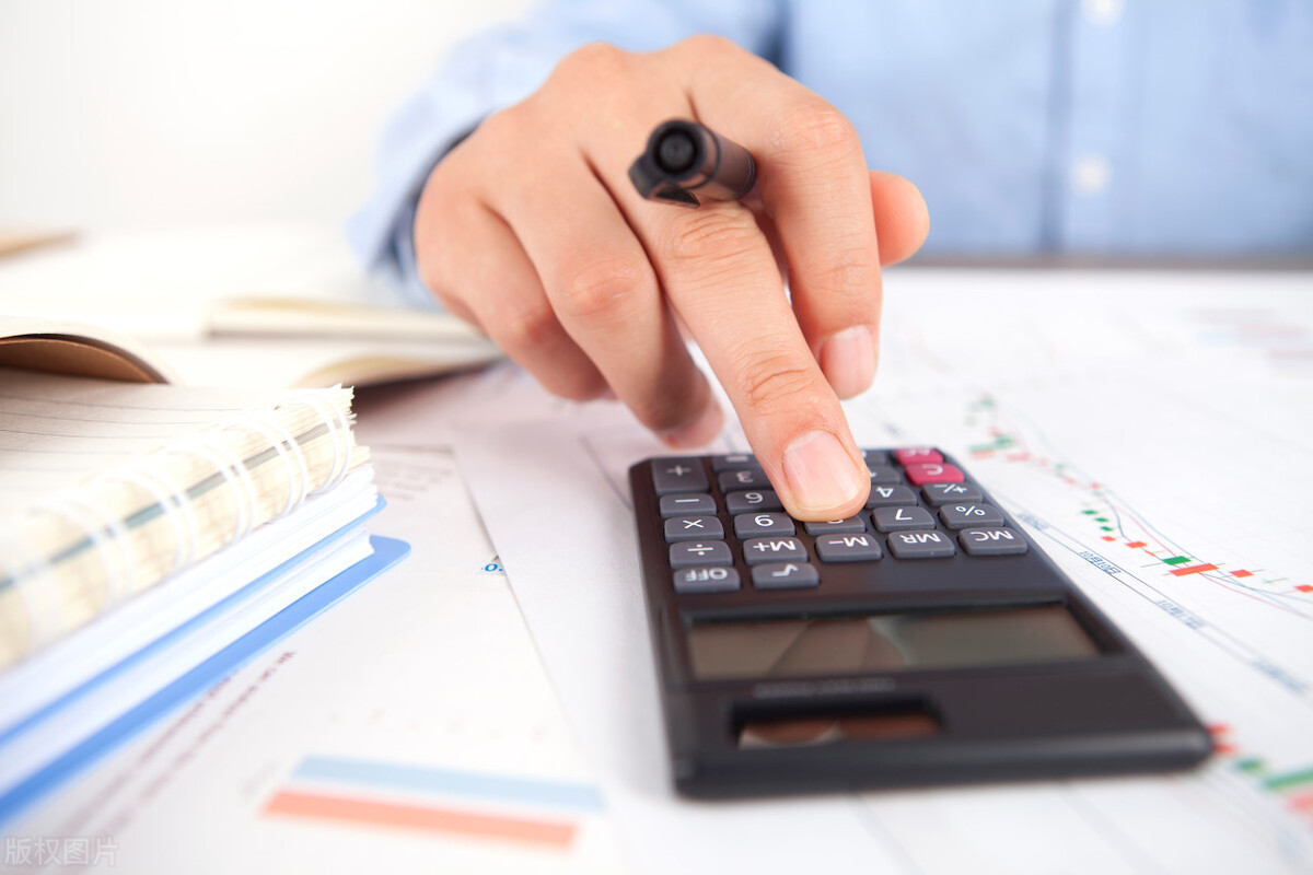 企业收到别人开的虚假发票怎么办,企业收到发票应该怎么处理