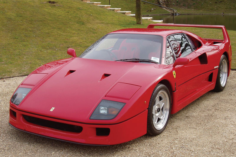 从优秀赛车手到跑车品牌缔造者的变身法拉利之父成长的传奇之路