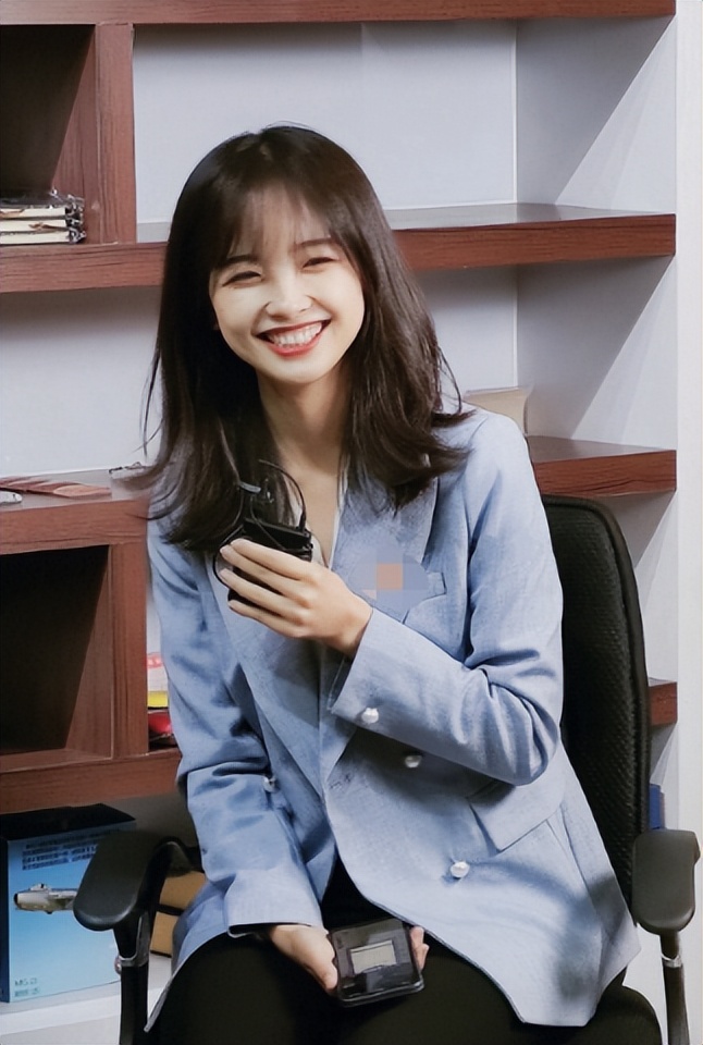 央视八位未结婚的女人,央视十大美女主持人轶事