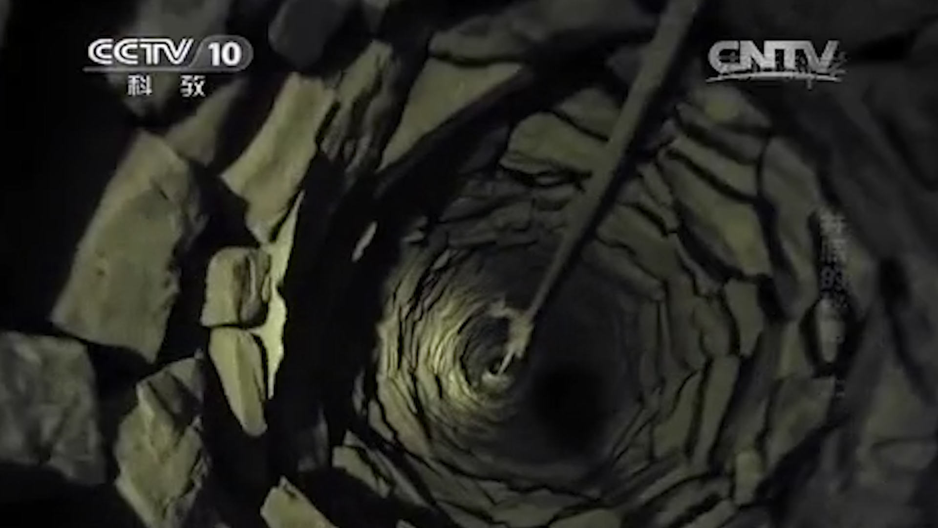 河北兴隆八卦水井之谜,河北村民挖出神秘物件