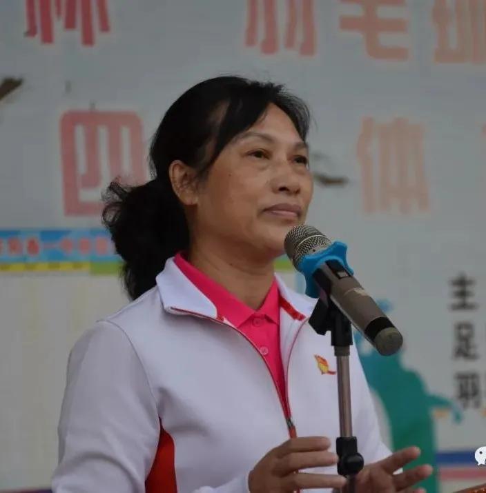 阳春市第一中学举办第十六届体育节，4500多名运动员参加