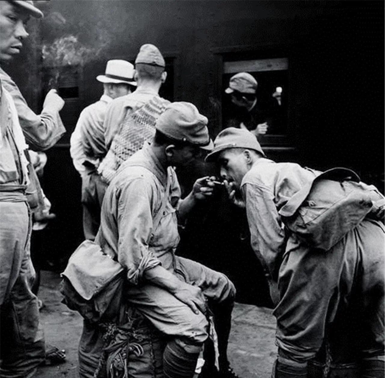 香烟对侵华日军到底有多重要？抽光了配给除了到处抢还拿军需品换