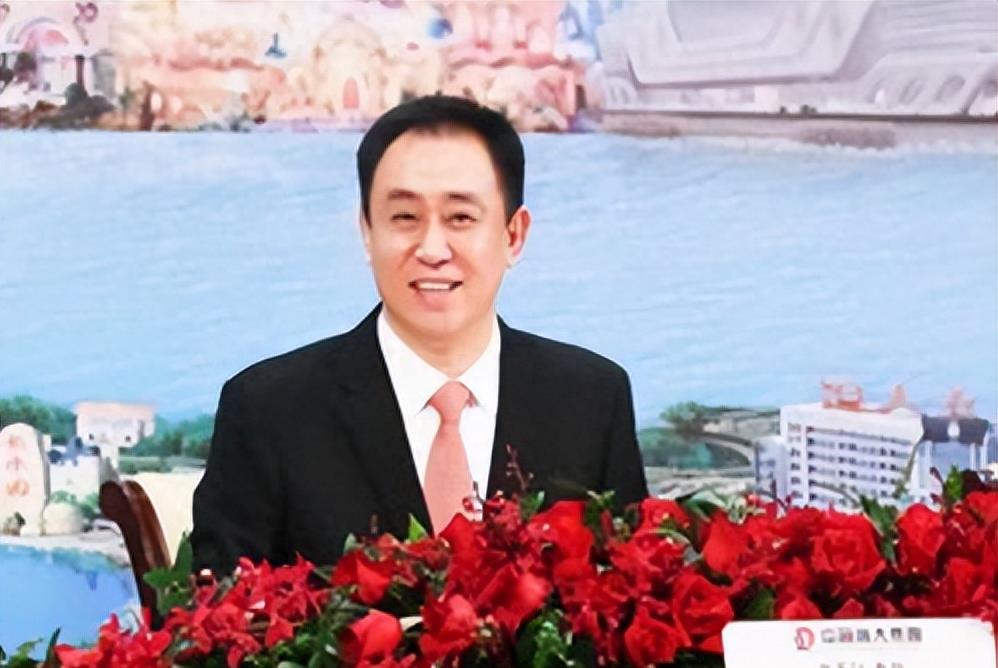 许家印歌舞团队演员照片,许家印歌舞团队演员状况