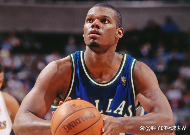 八大冷门全能球星，能攻能防还能传，就是没人认识