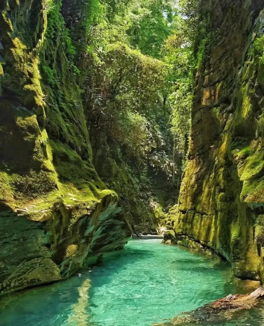 西安到恩施自驾沿途哪些旅游景点,恩施哪个景点不用爬山的路线好走