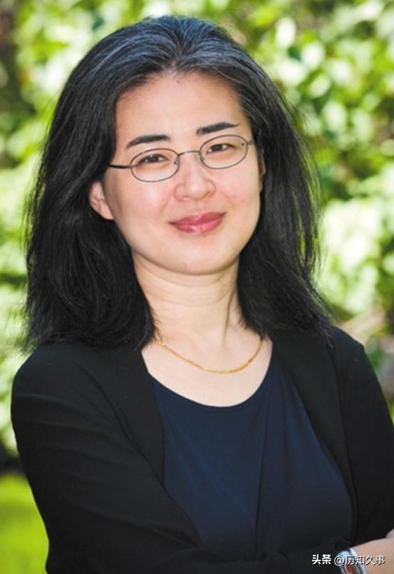 14岁以750分考上清华后留学,13岁上北大27岁嫁给外国教授