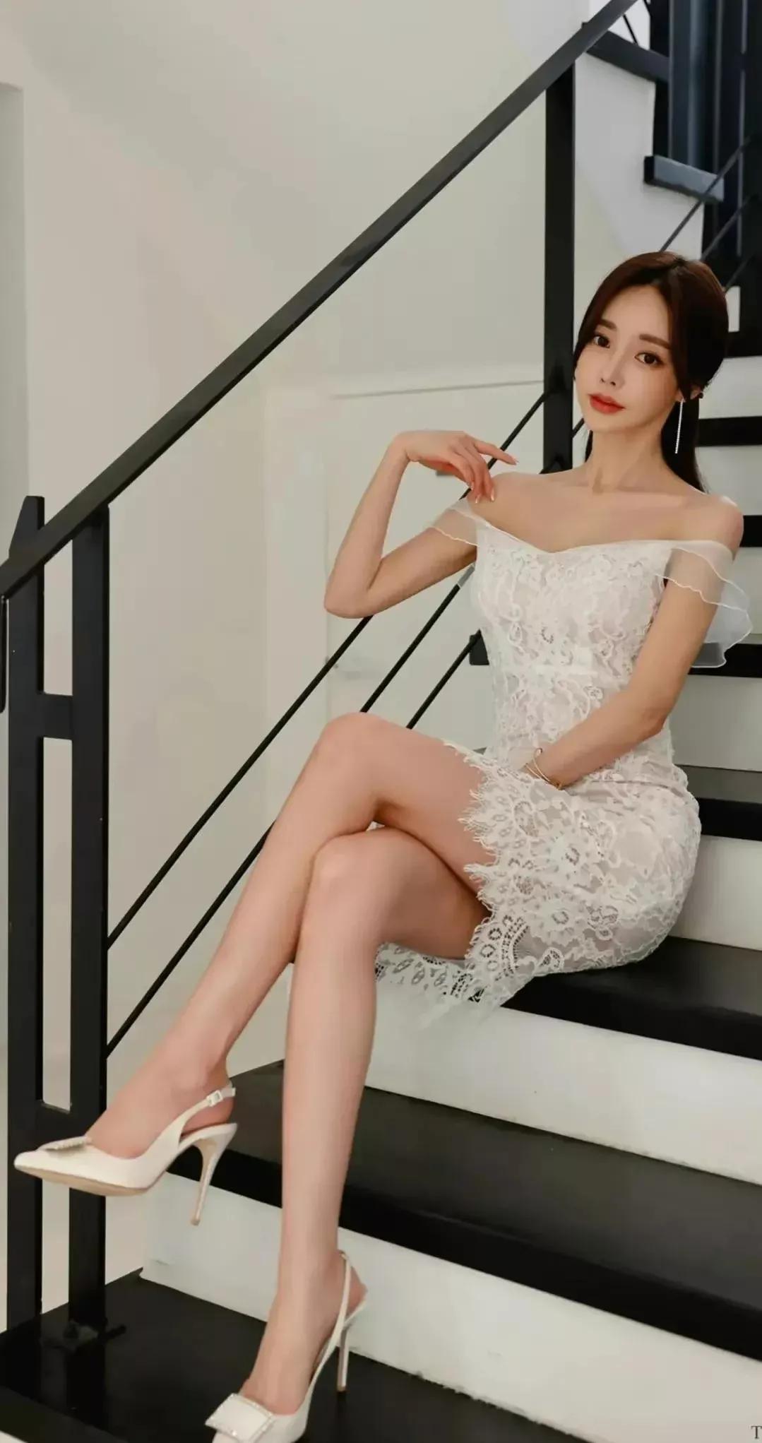 风情万种性感迷人韩国女模特孙允珠