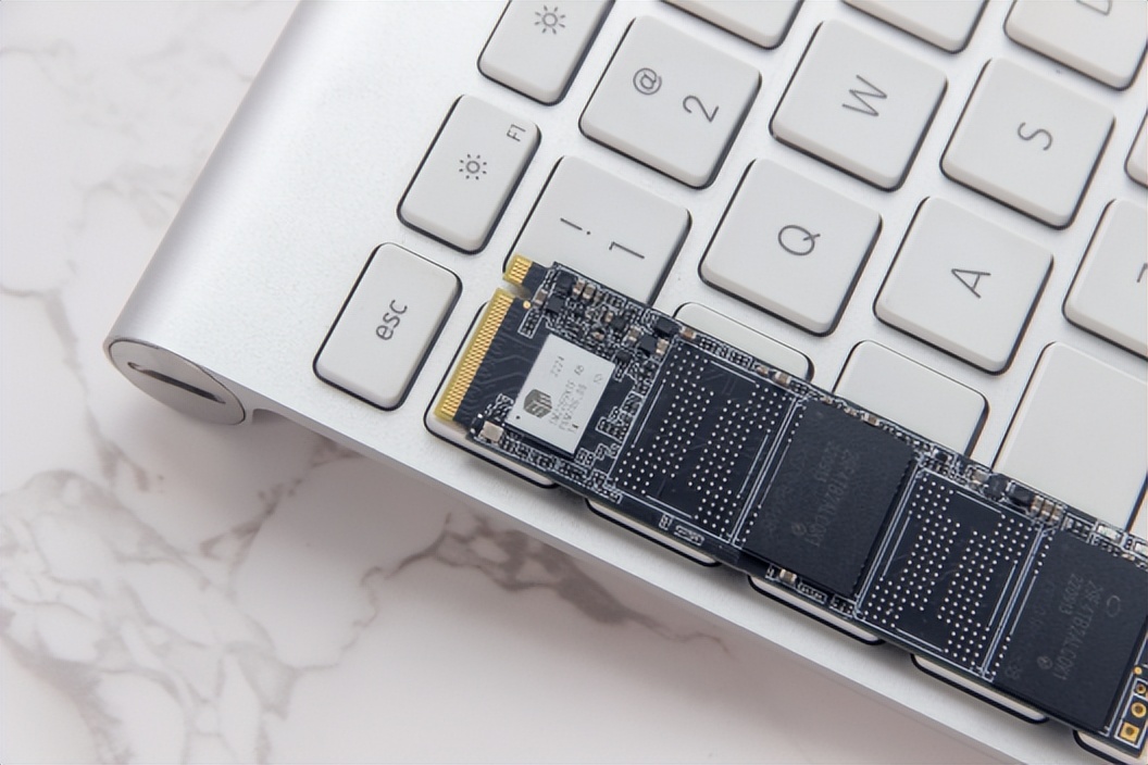 pcie4.04k读写速度,pcie4.0速度只有5000mb