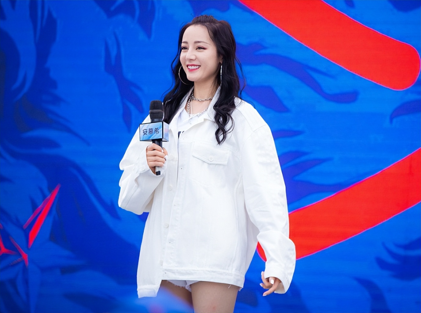 公认身材最好的4位女星,拥有逆天长腿的十大女星