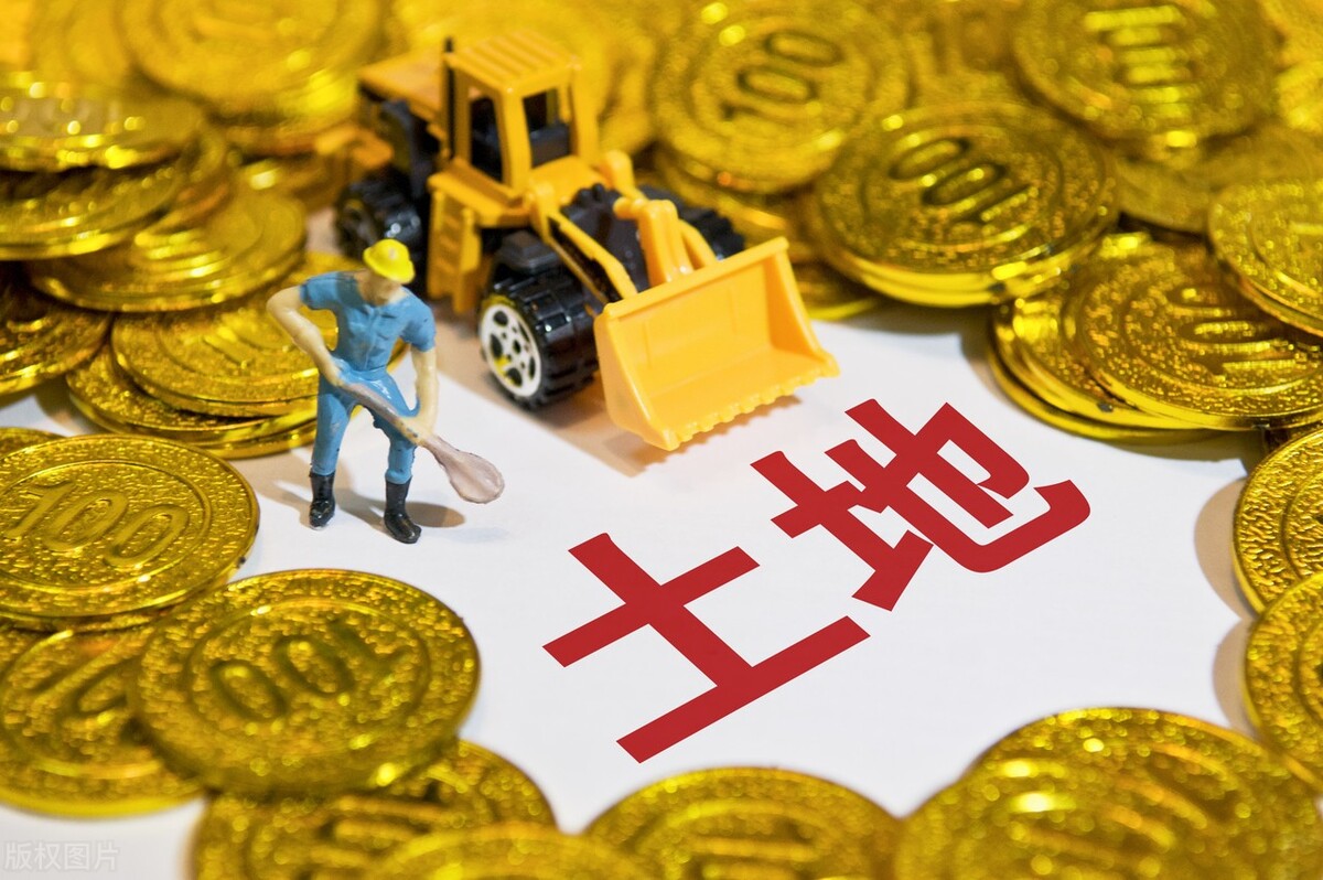 耕地撂荒处理法律法规,撂荒二年以上的耕地要强行收回吗