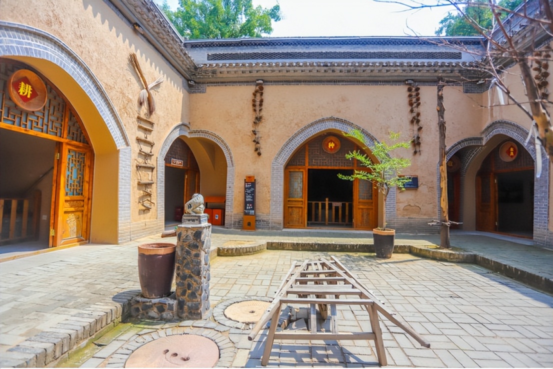 中国最受欢迎的十大端游,中国最受欢迎自驾游318