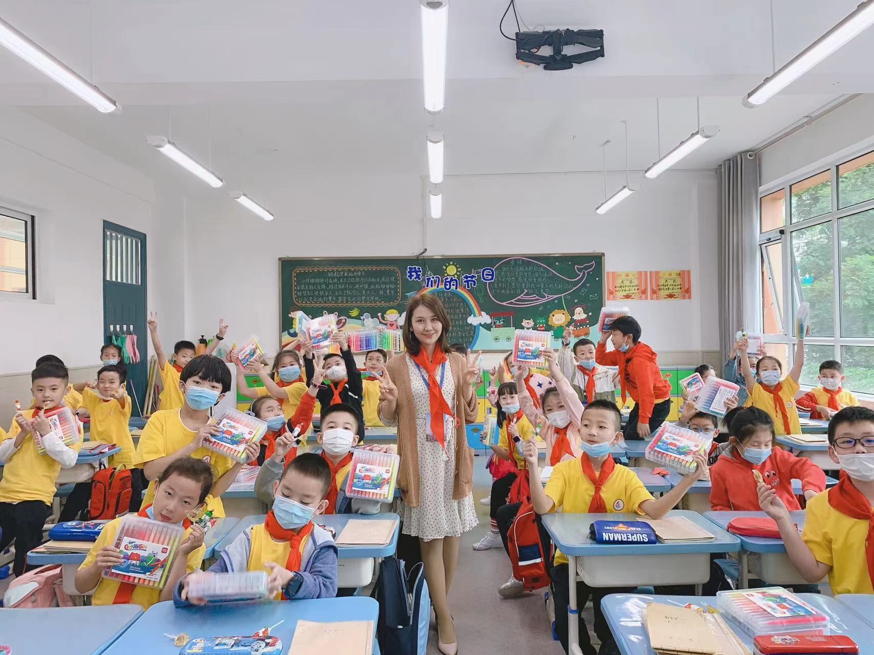 师生情暖话中秋——我的老师叫青岚