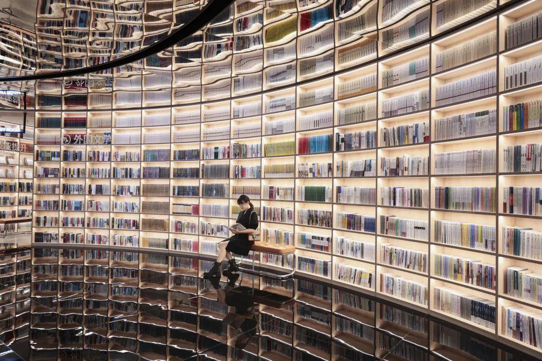 魔性颠覆、超级科技流、小众出奇，2022新兴品牌TOP100逆生长密码