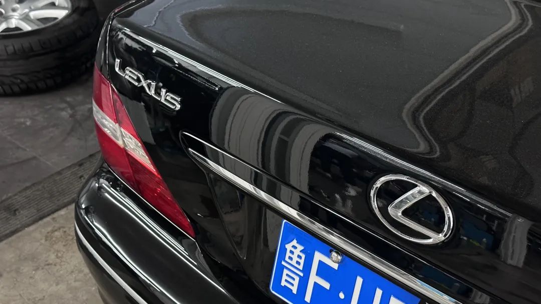 大哥12万买2005年售价100万的凌志LS430，含泪又花10万翻新才能开