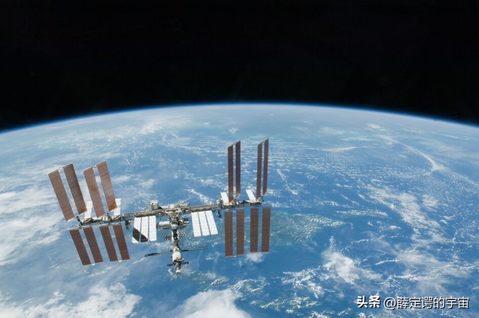 宇宙的终点是什么？所有物质都可能消失，科学家：宇宙或不断轮回